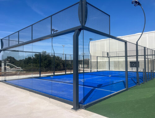 Deux courts de padel 3S Évolution Panoramique au TC de Bonifacio (2A)